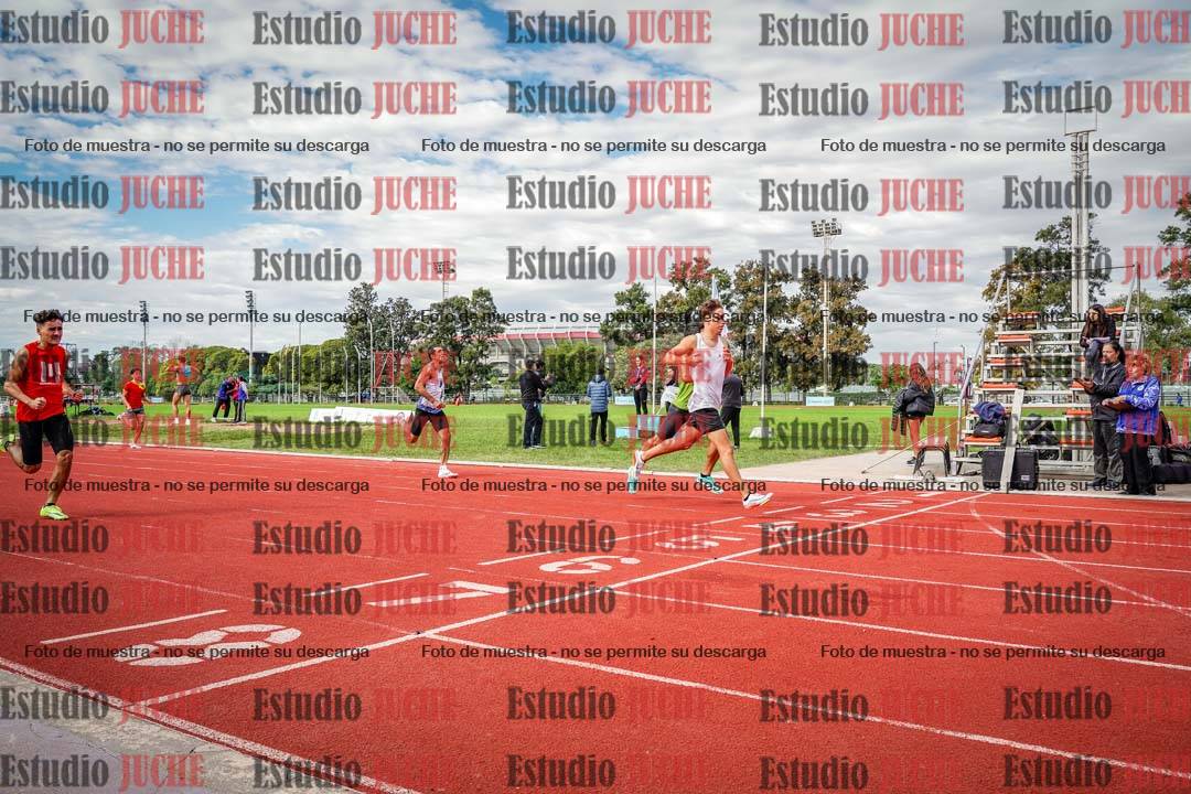 Fotos de los 400 m llanos de varones