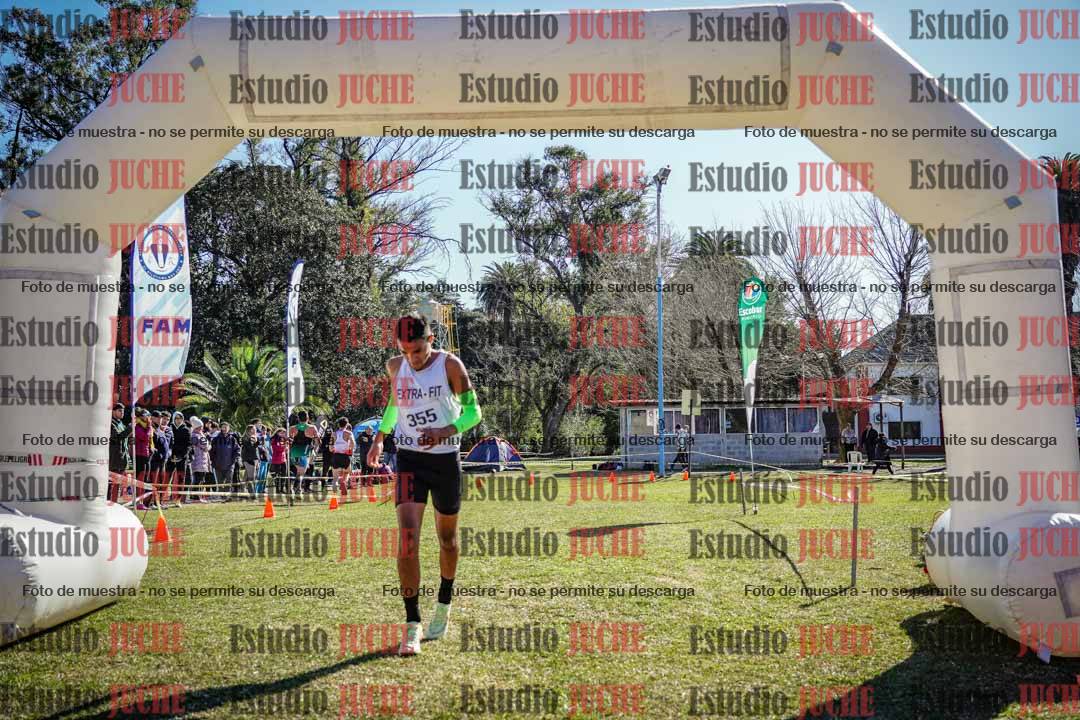 Fotos de la llegada del cross de 8000 m