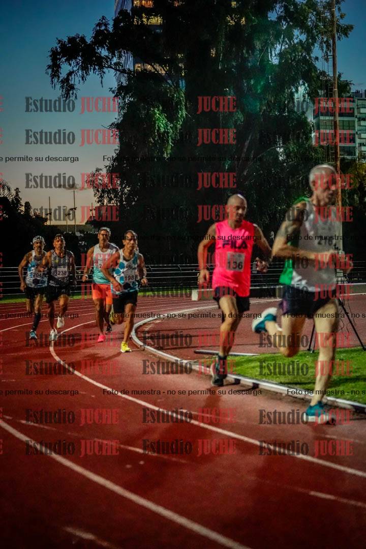 Fotos de los 1500 m llanos de varones