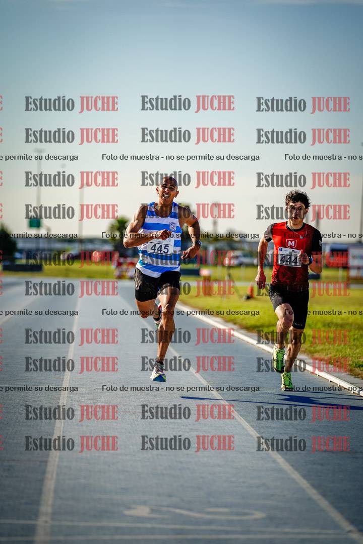 Fotos de los 1500 m llanos de varones