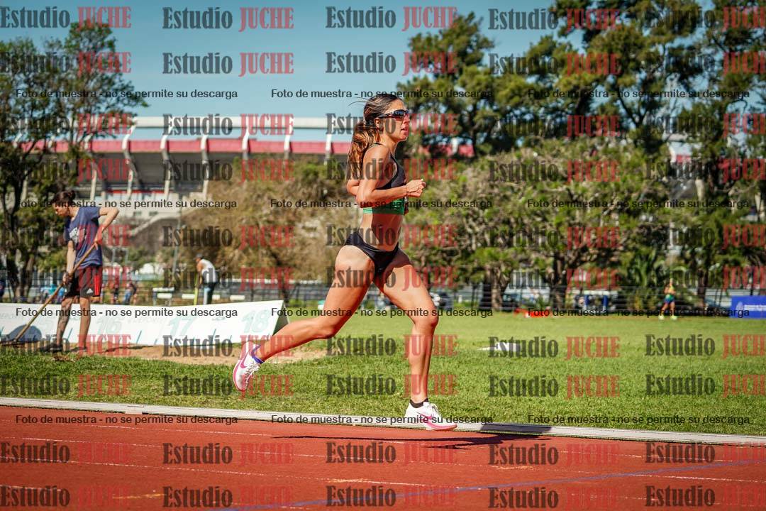 Fotos de los 5000 m llanos de mujeres y varones