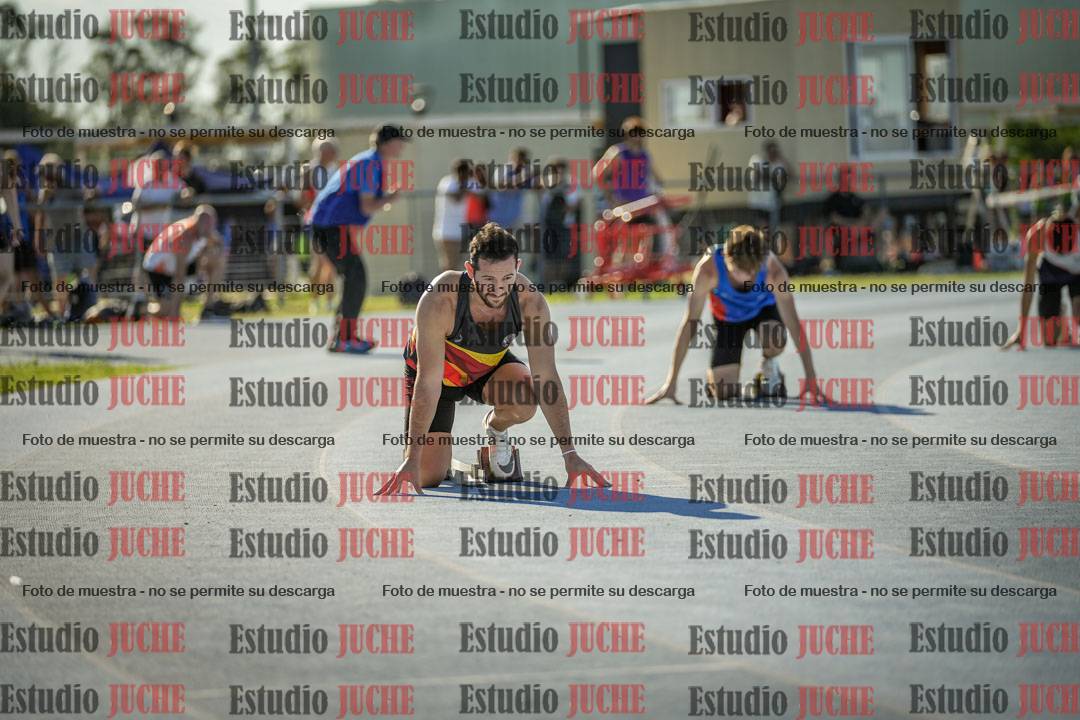 Fotos de los 400 m llanos de varones