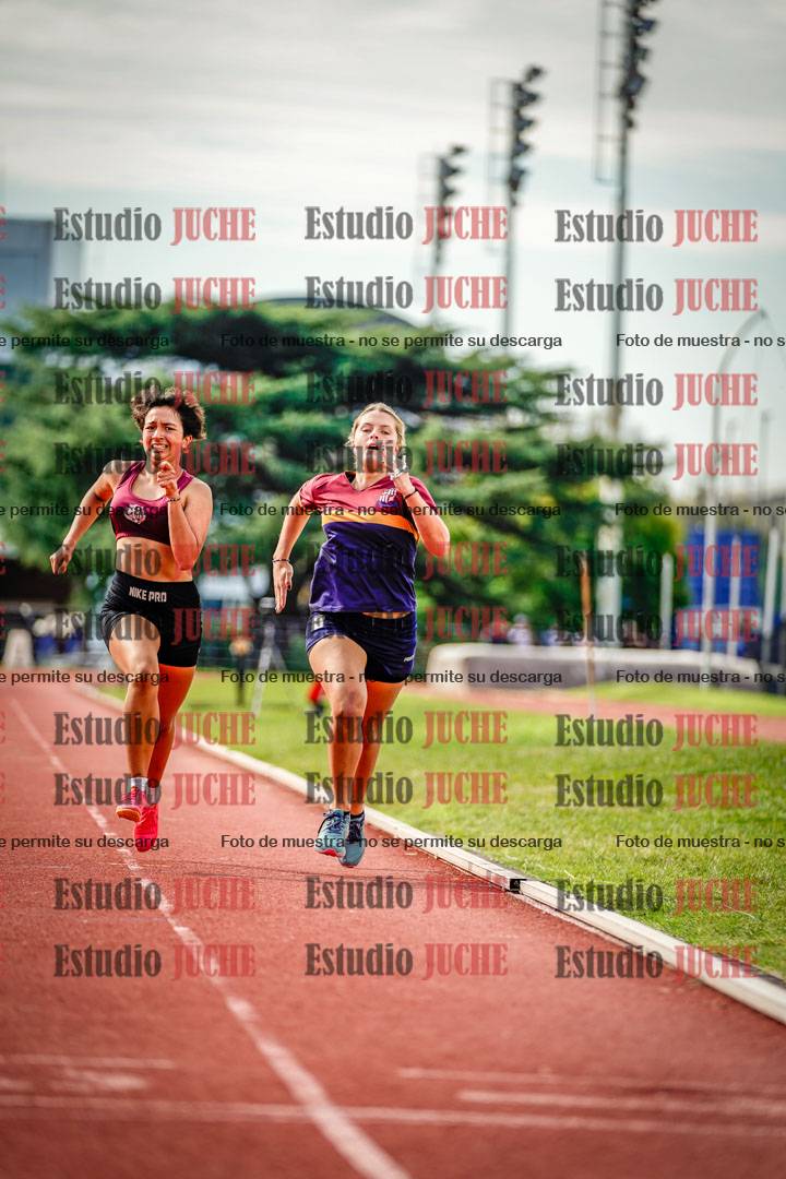 Fotos de los 800 m llanos de mujeres - hepta 7