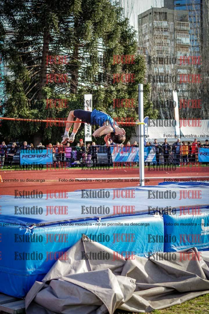 Fotos del salto en alto de varones