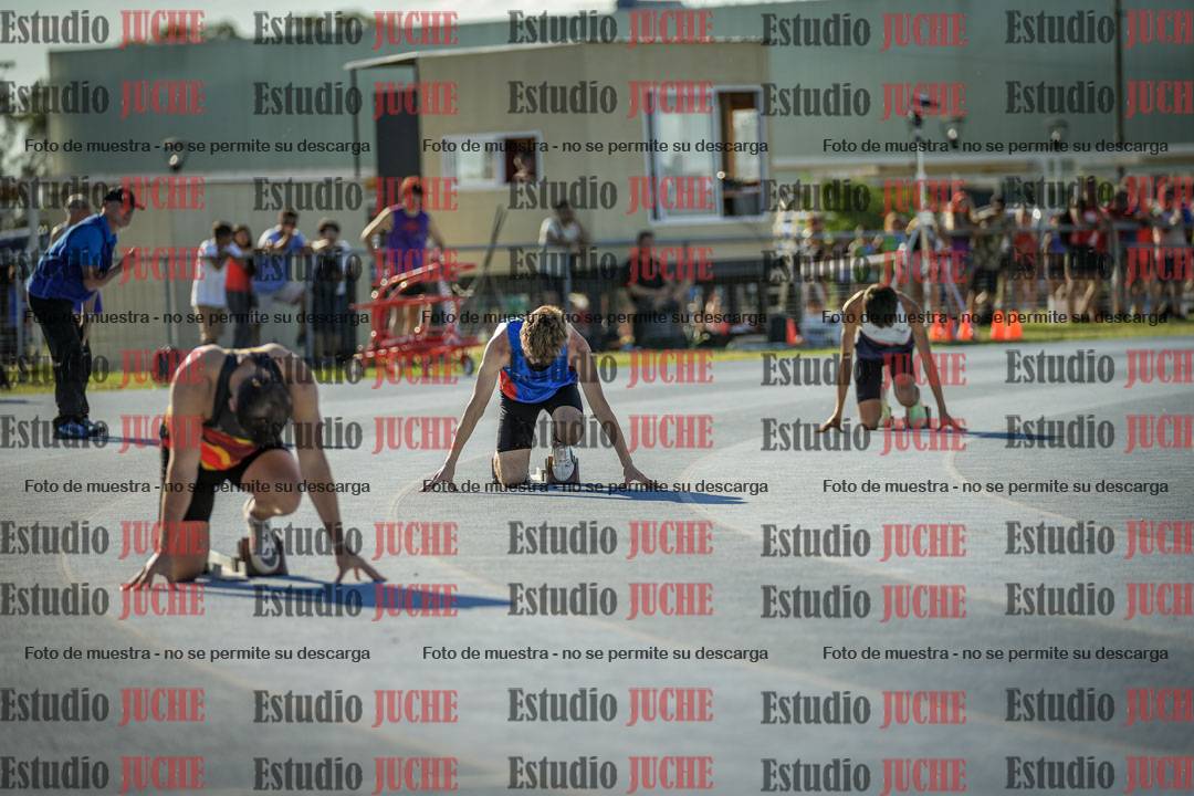 Fotos de los 400 m llanos de varones