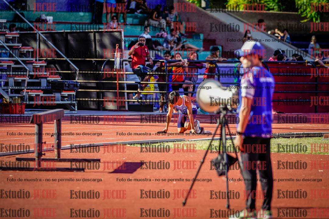 Fotos de las postas 4x100 m de varones