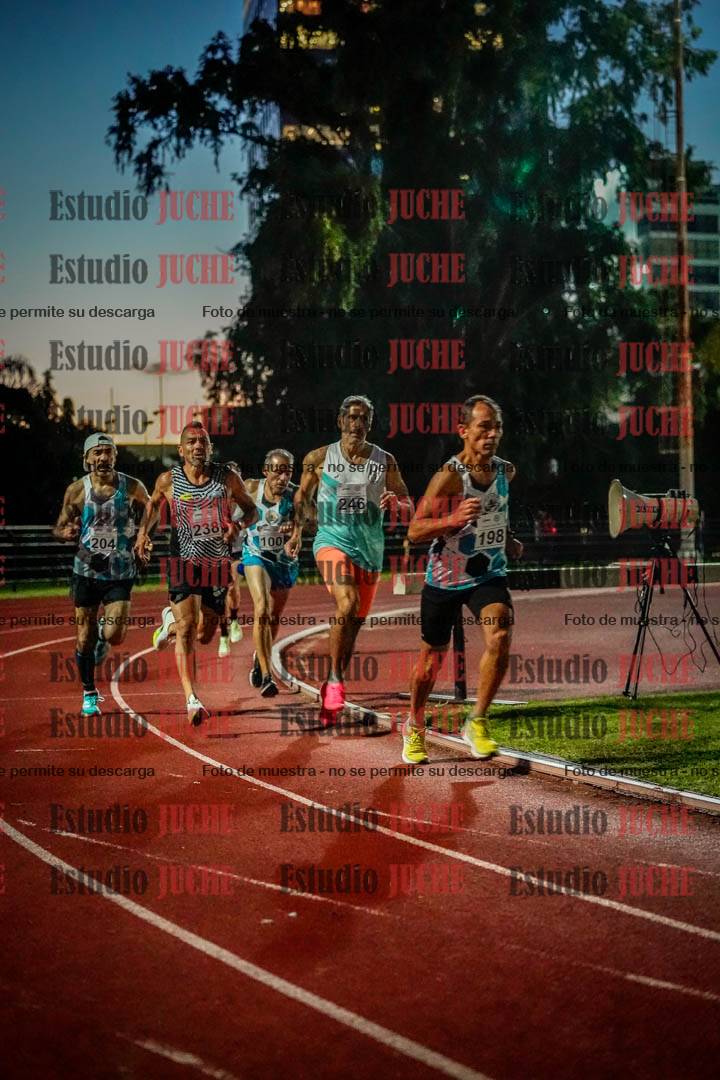 Fotos de los 1500 m llanos de varones