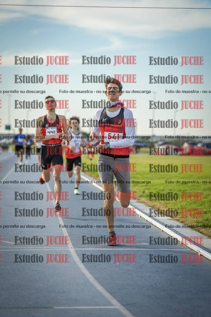 Fotos de los 1500 m llanos de varones