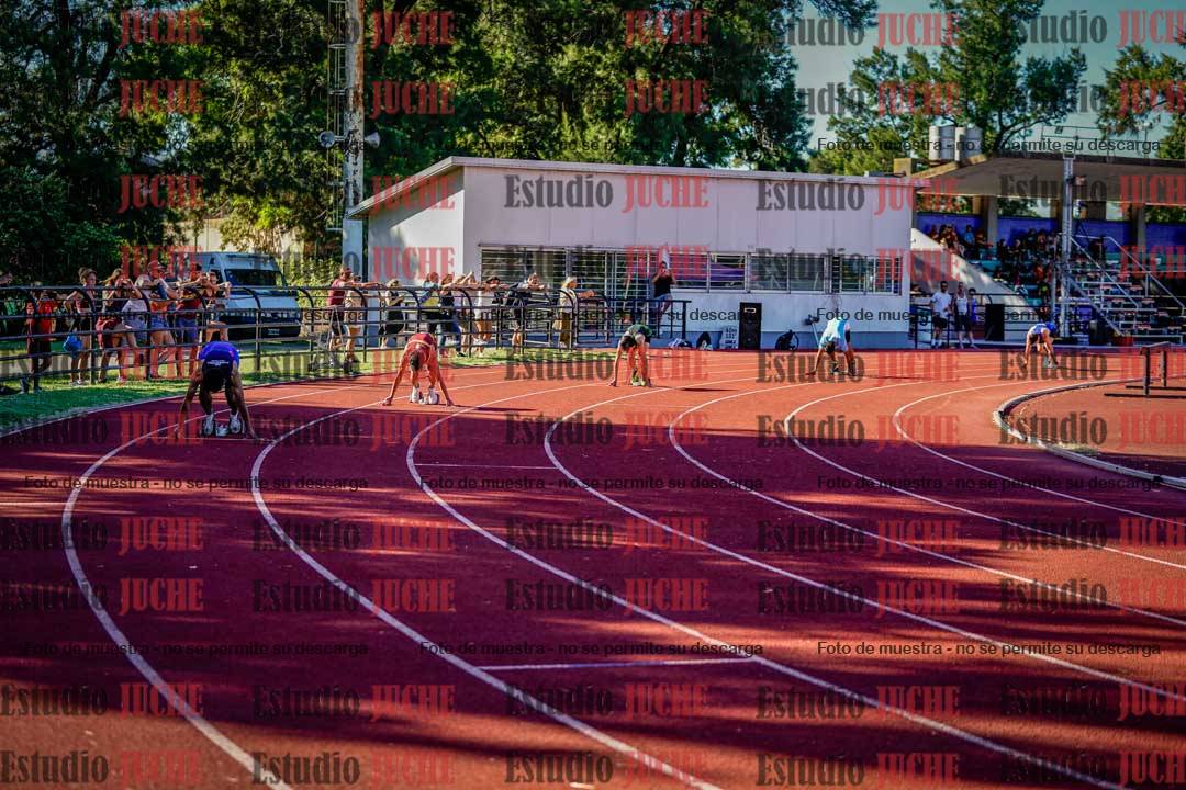 Fotos de las postas 4x100 m de varones