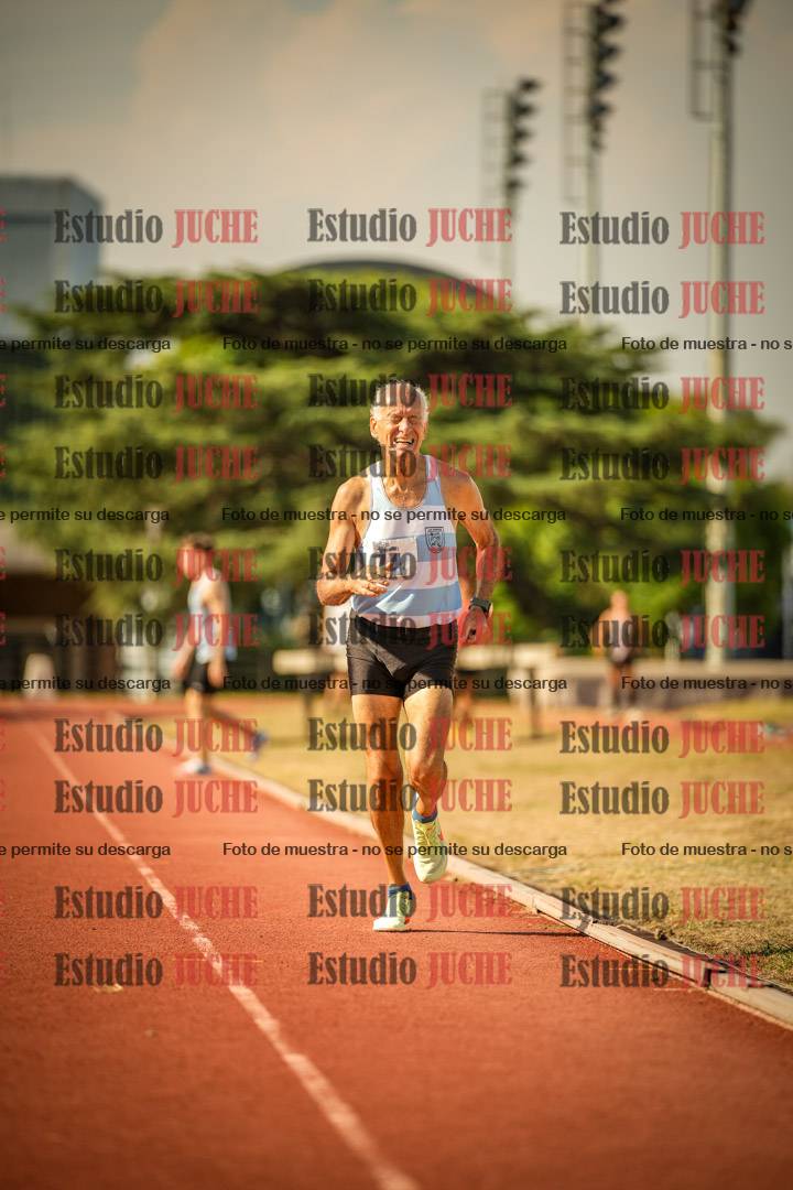 Fotos de los 800 m llanos de varones