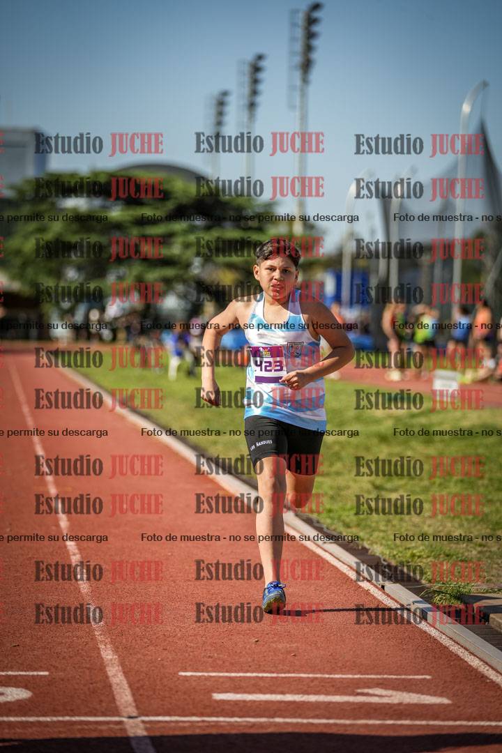 Fotos de los 600 m llanos de varones