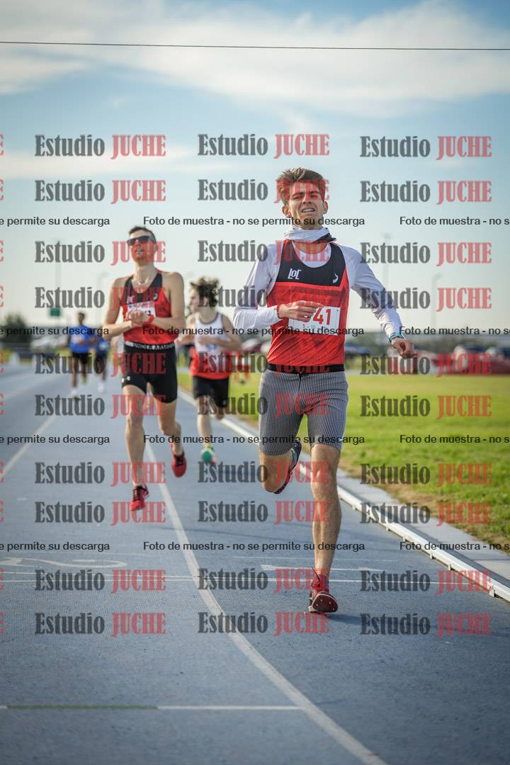 Fotos de los 1500 m llanos de varones