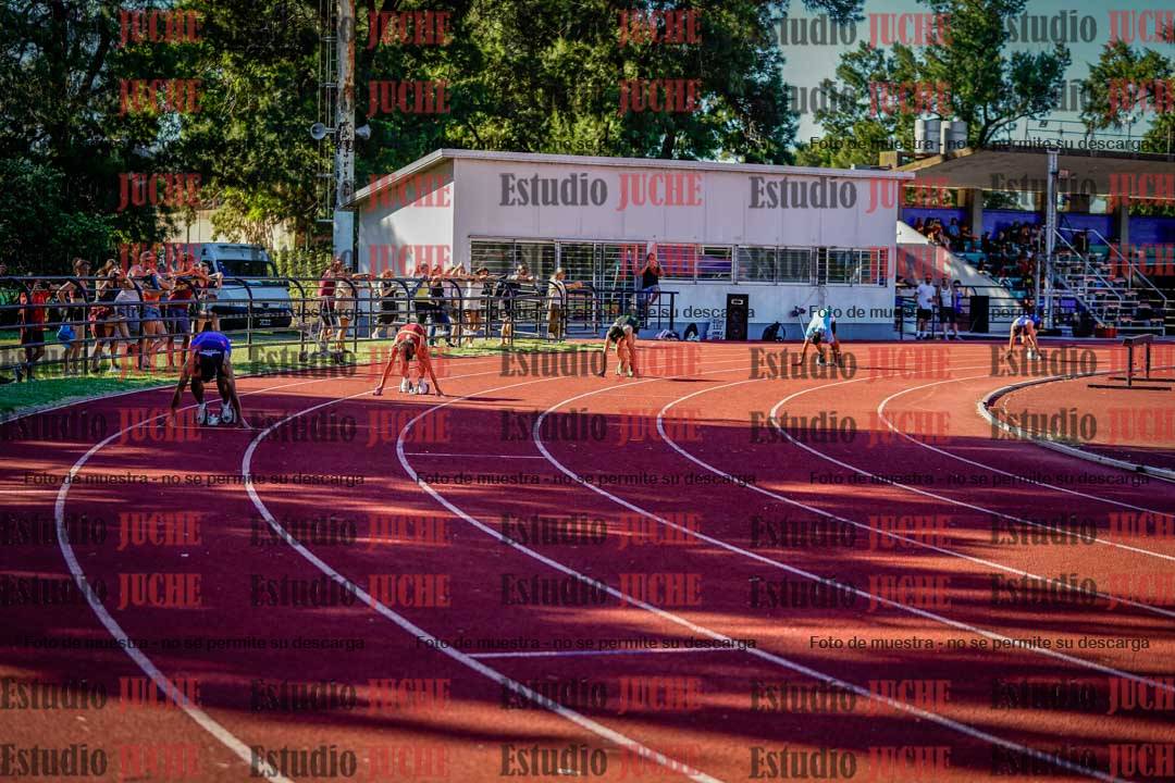 Fotos de las postas 4x100 m de varones