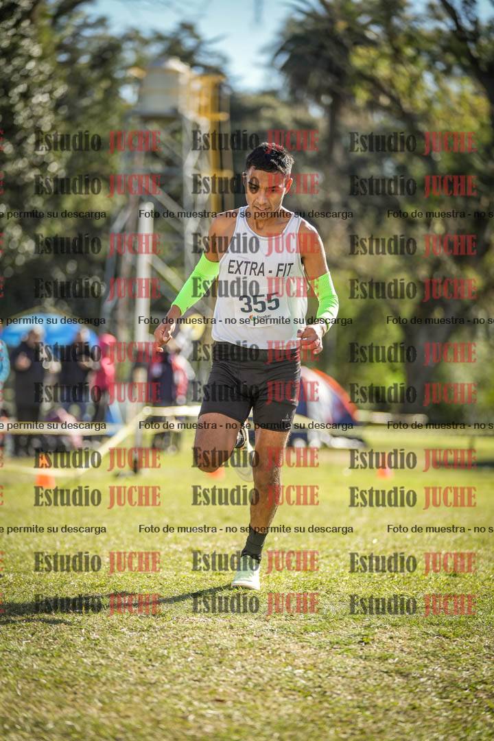 Fotos de la llegada del cross de 8000 m