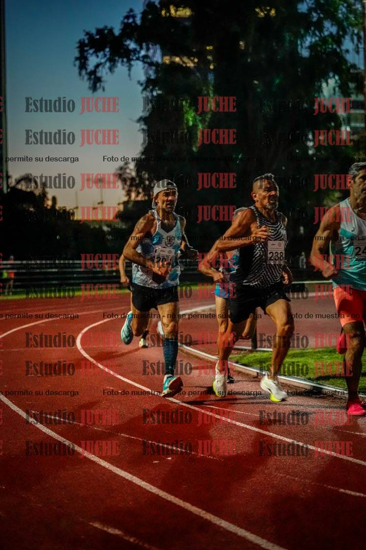 Fotos de los 1500 m llanos de varones