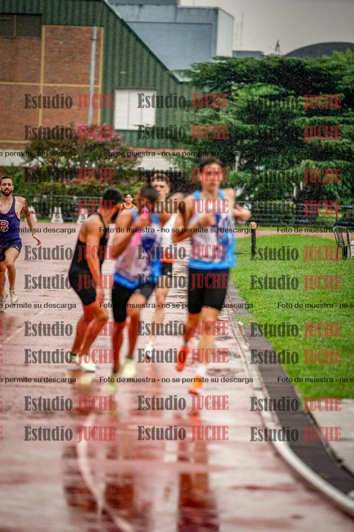 Fotos de las postas 4x400 m de varones