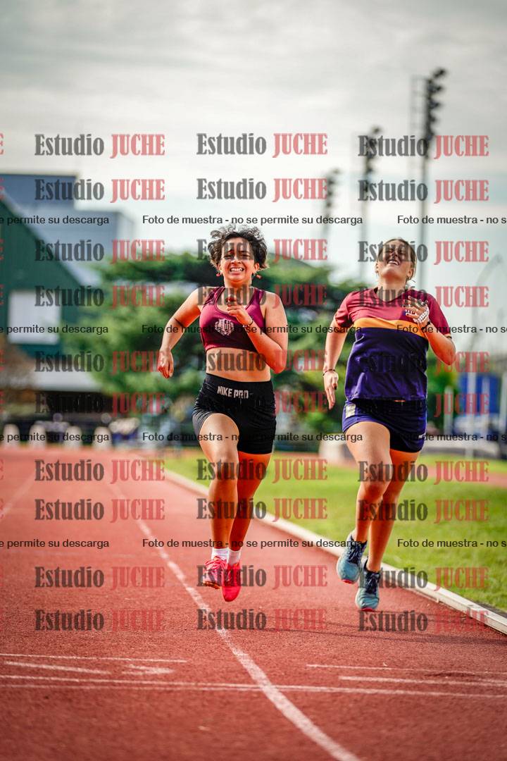 Fotos de los 800 m llanos de mujeres - hepta 7