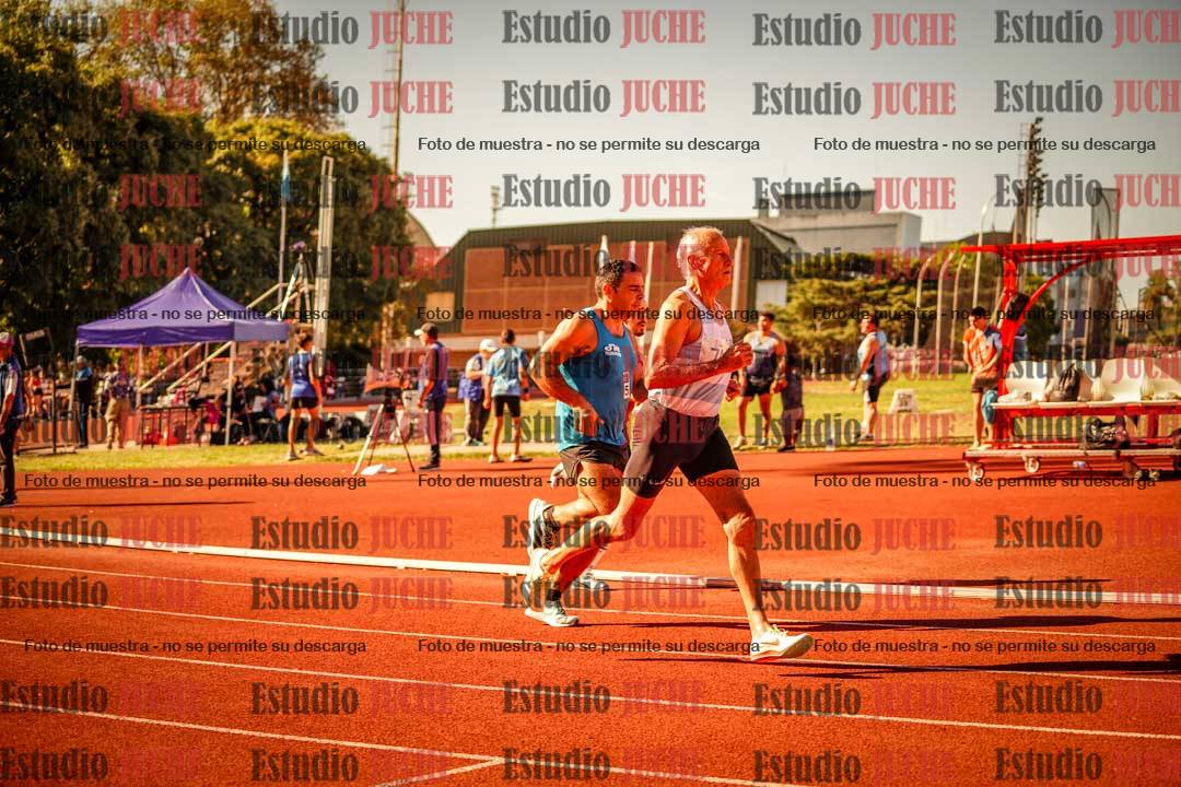 Fotos de los 800 m llanos de varones
