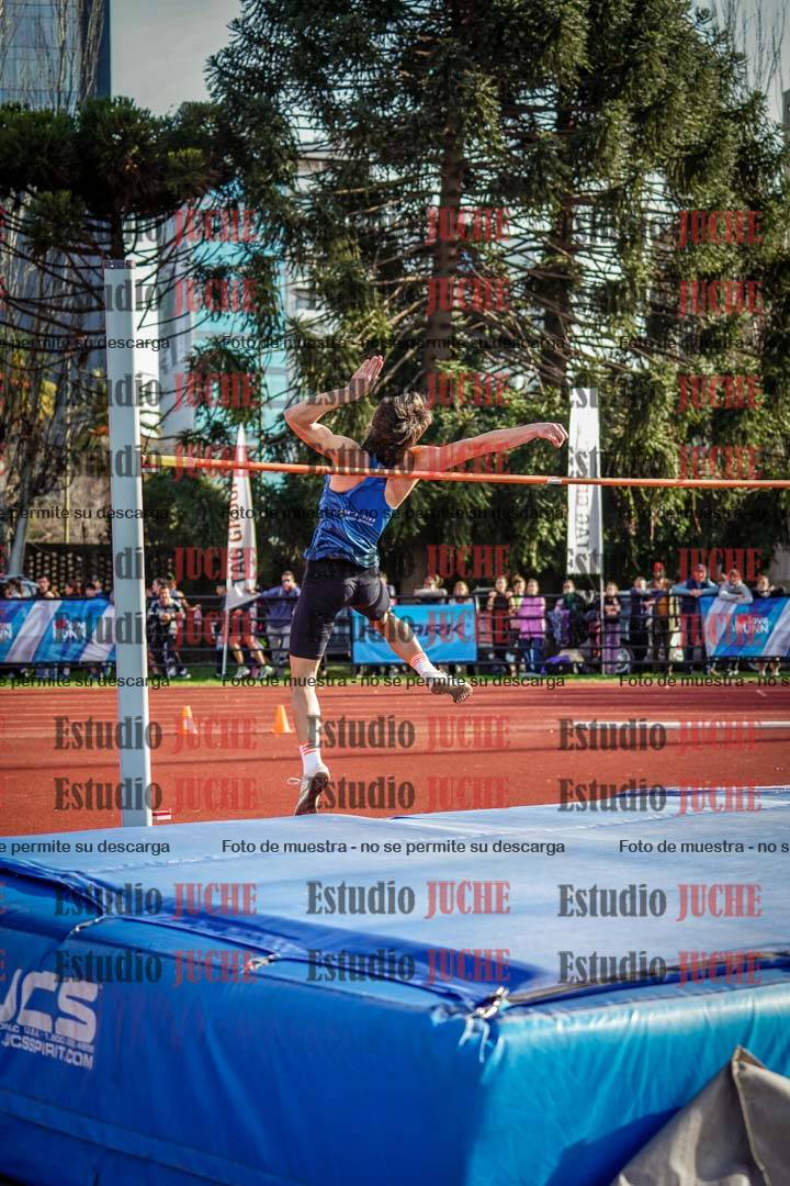 Fotos del salto en alto de varones