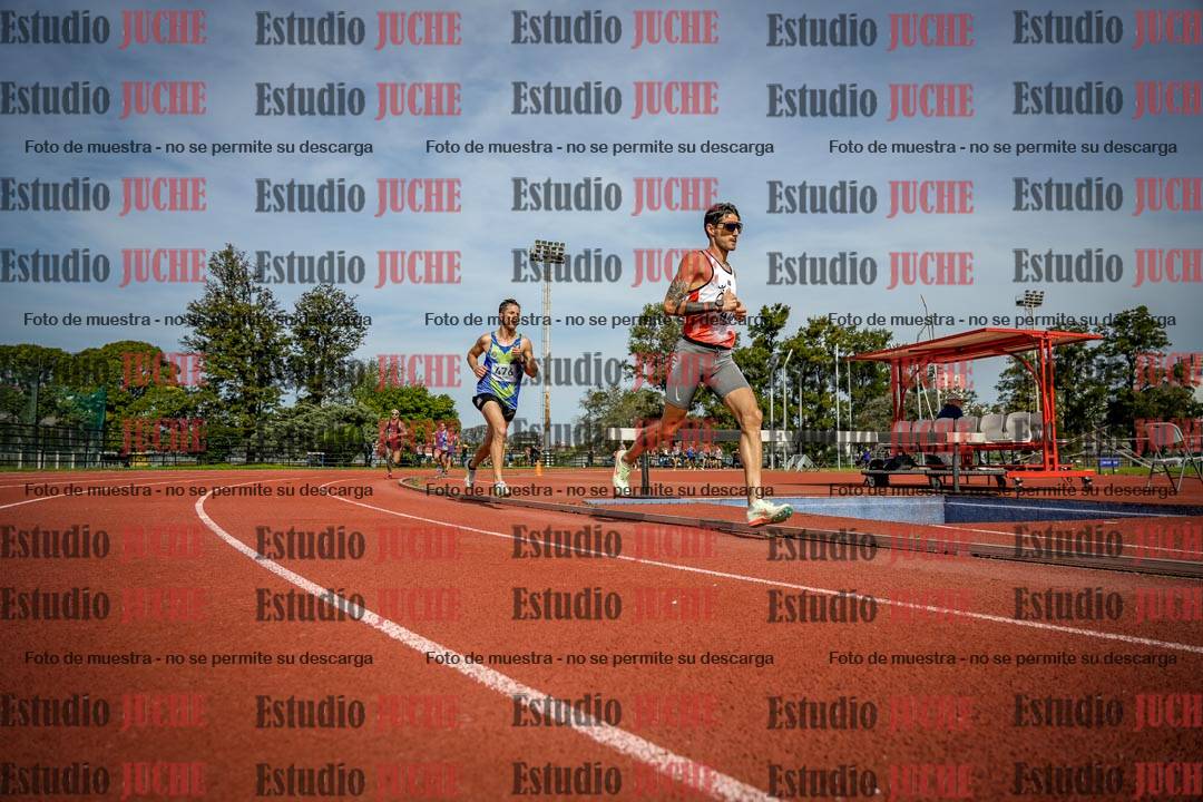 Fotos de los 3000 m llanos de varones
