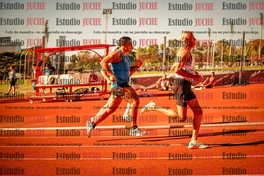 Fotos de los 800 m llanos de varones