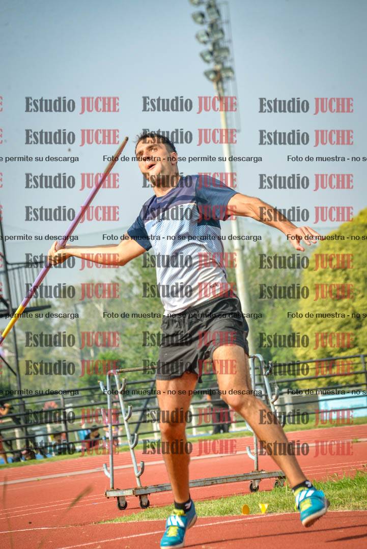 Fotos del lanzamiento de jabalina de varones