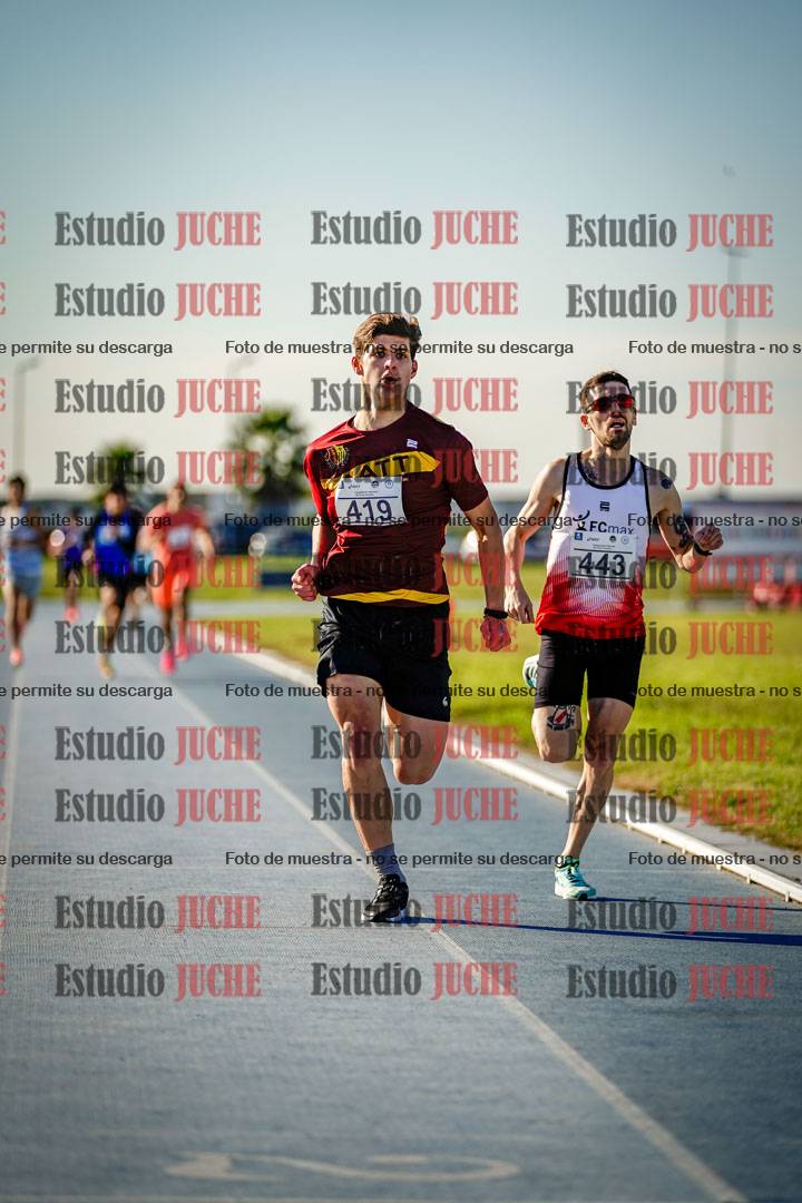 Fotos de los 1500 m llanos de varones