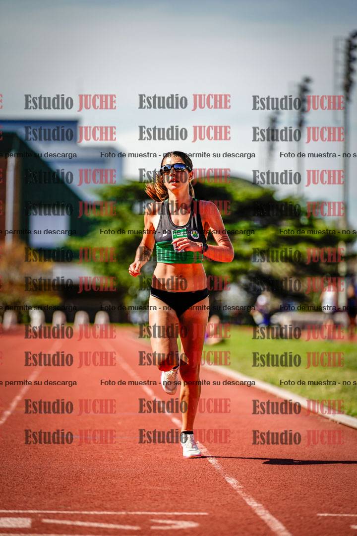 Fotos de los 5000 m llanos de mujeres y varones