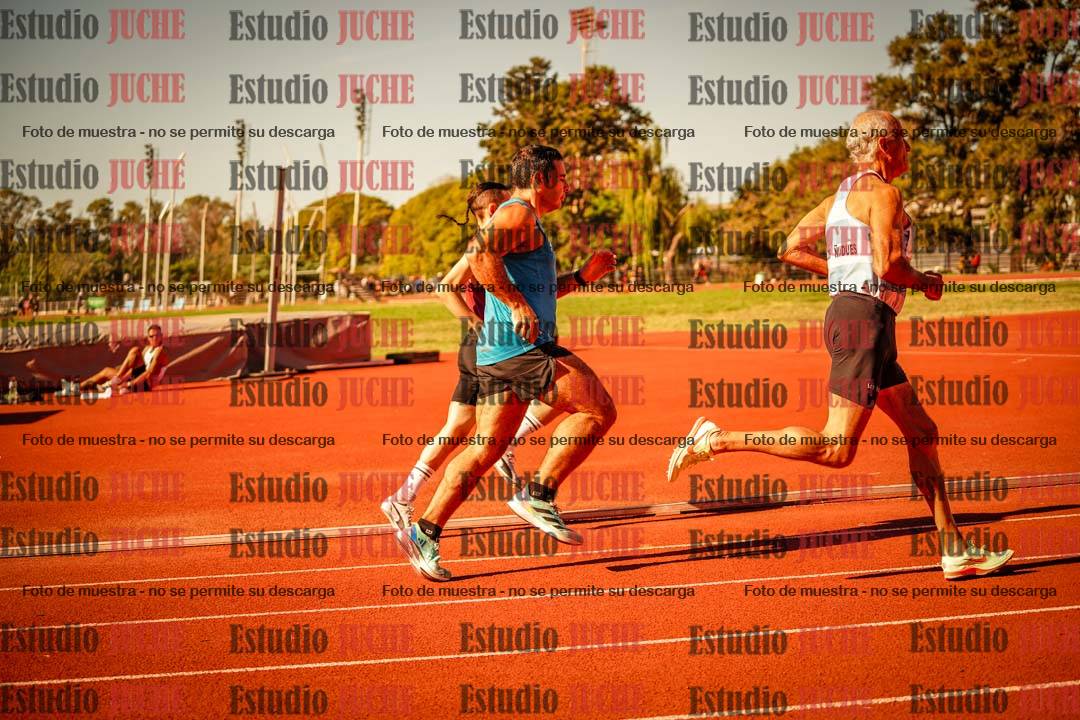 Fotos de los 800 m llanos de varones