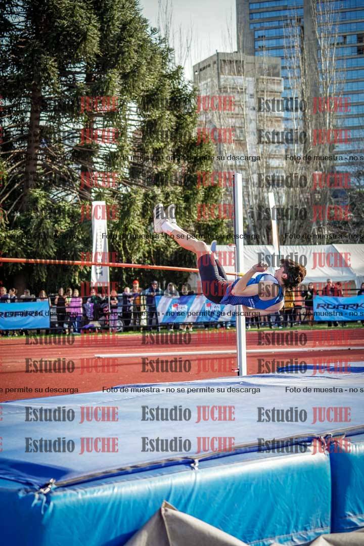 Fotos del salto en alto de varones
