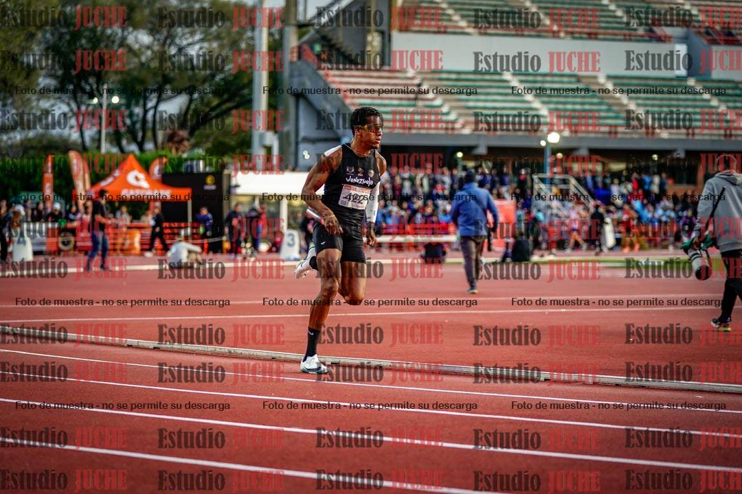 Fotos de los relevos 4x400 m de varones