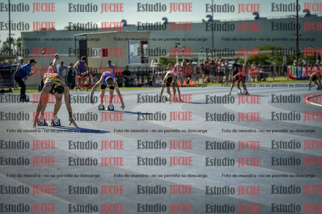 Fotos de los 400 m llanos de varones