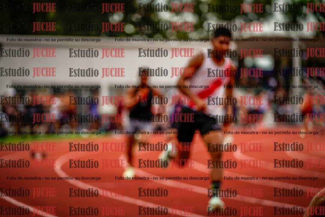 Fotos de los 400 m llanos de varones