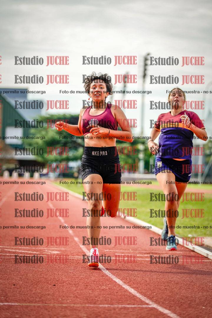 Fotos de los 800 m llanos de mujeres - hepta 7