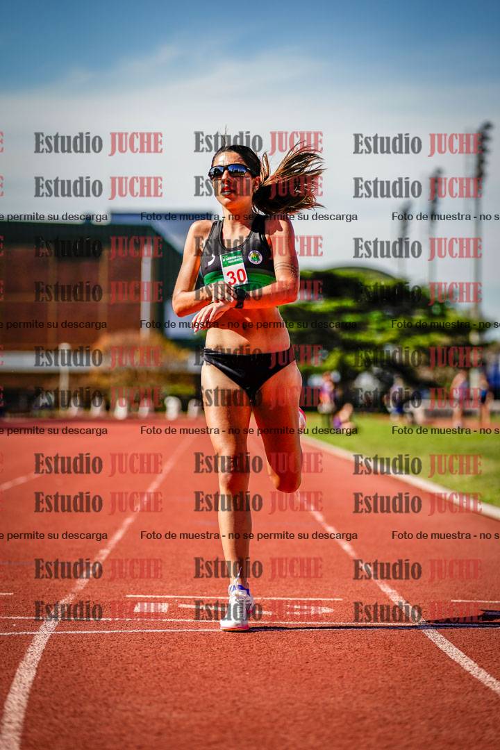 Fotos de los 5000 m llanos de mujeres y varones