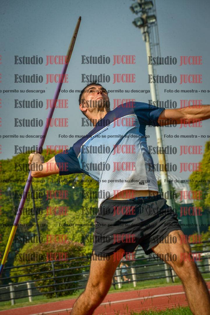Fotos del lanzamiento de jabalina de varones