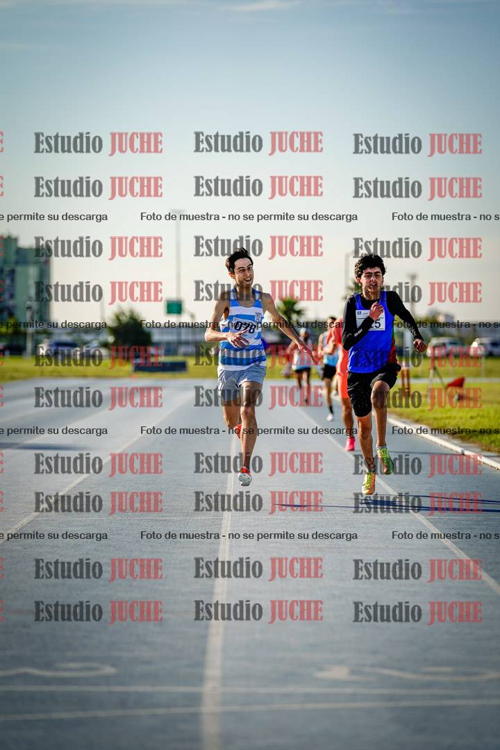 Fotos de los 1500 m llanos de varones