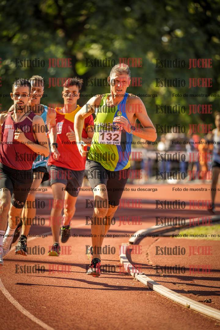 Fotos de los 800 m llanos de varones