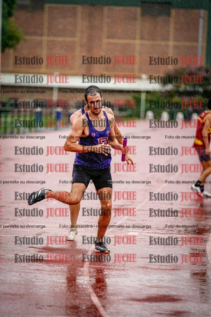 Fotos de las postas 4x400 m de varones