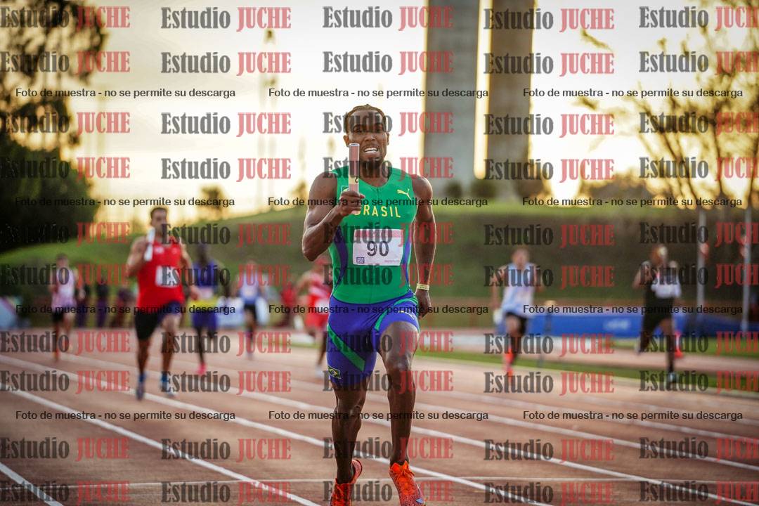 Fotos de los relevos 4x400 m de varones