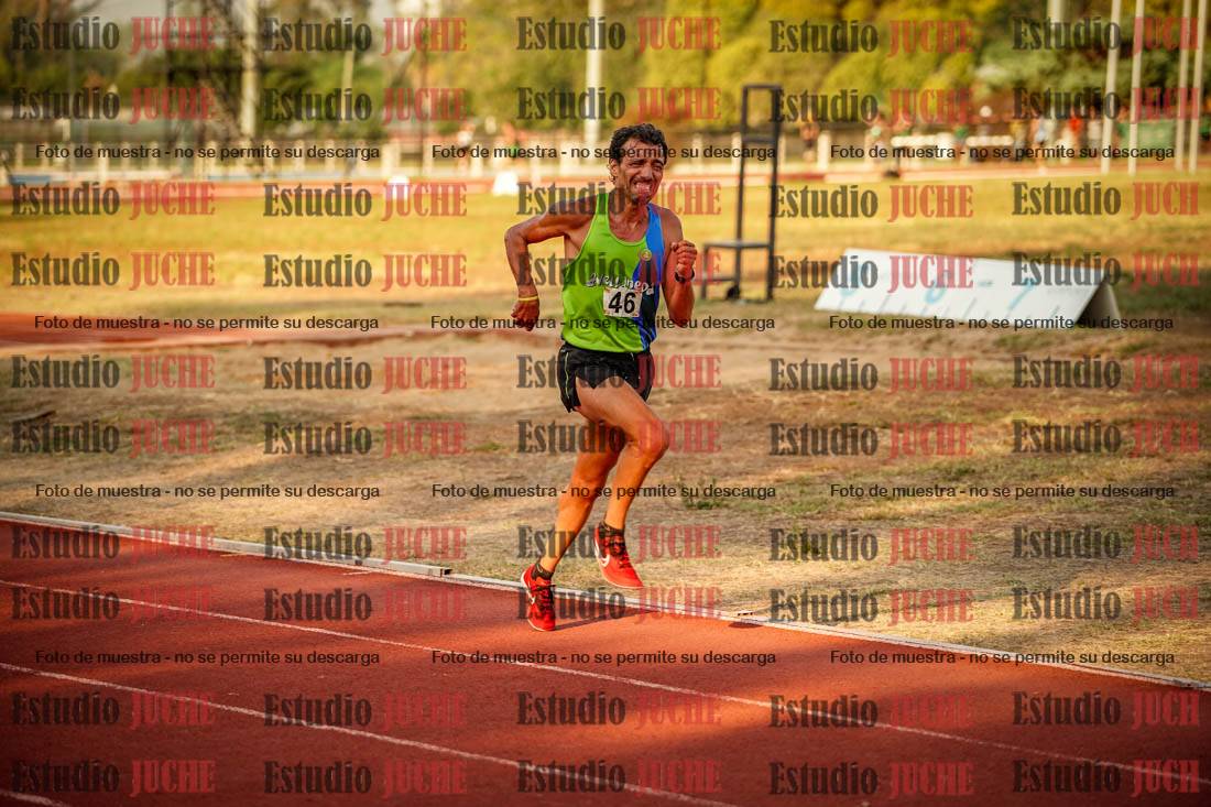 Fotos de los 5000 m llanos de mujeres y varones