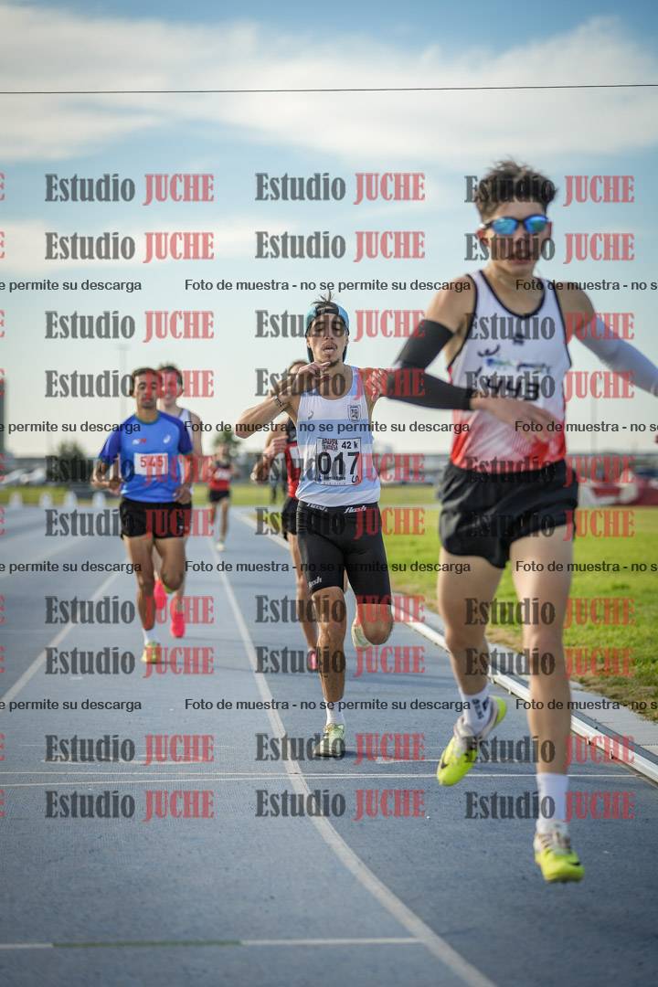 Fotos de los 1500 m llanos de varones