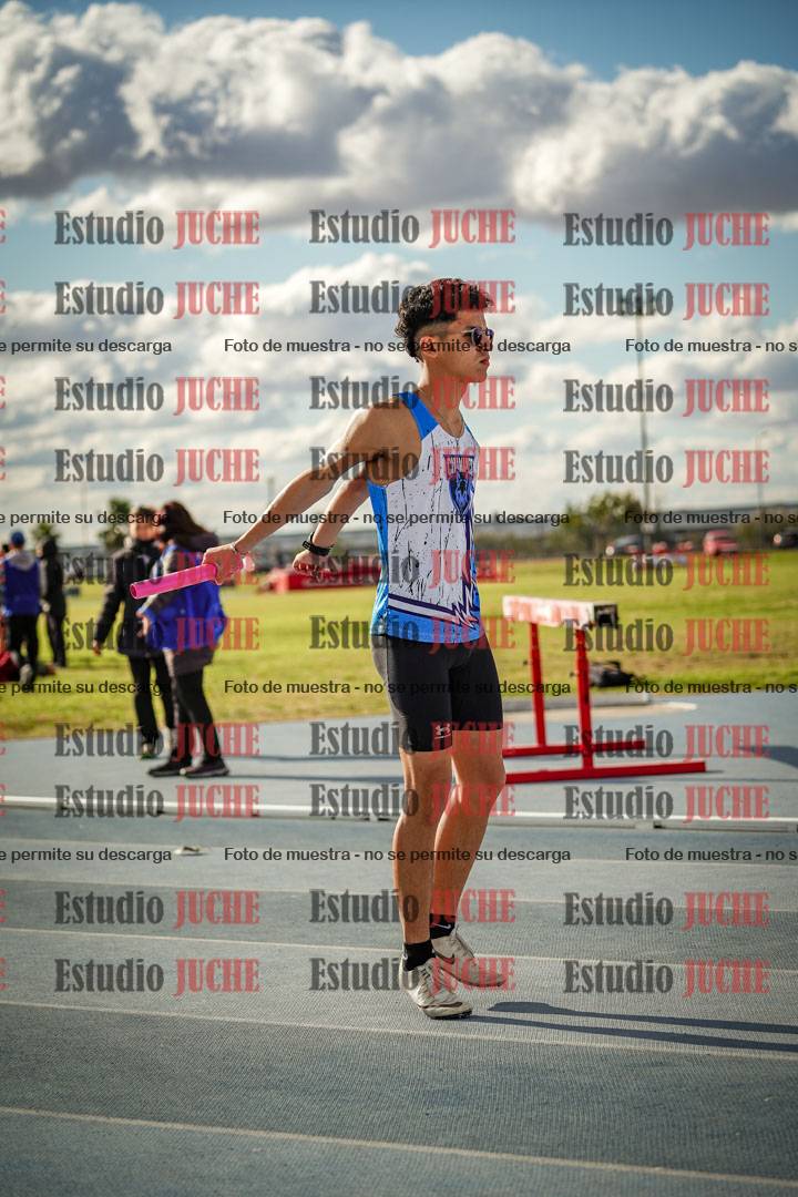 Fotos de las postas 4x400 m llanos de varones