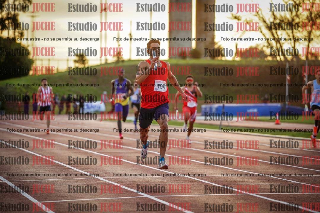 Fotos de los relevos 4x400 m de varones