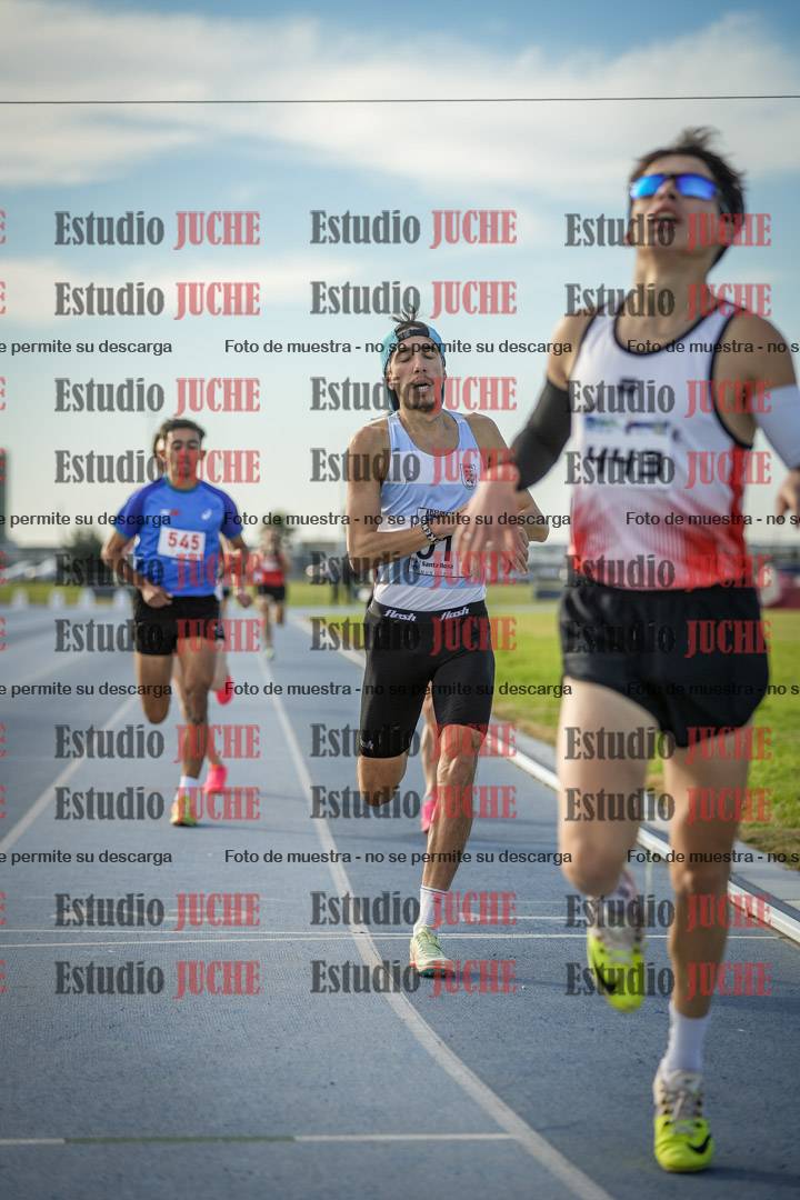 Fotos de los 1500 m llanos de varones