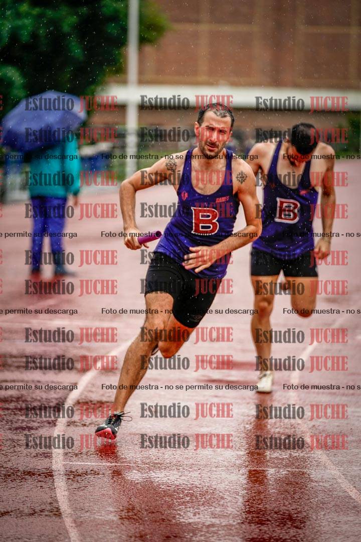 Fotos de las postas 4x400 m de varones