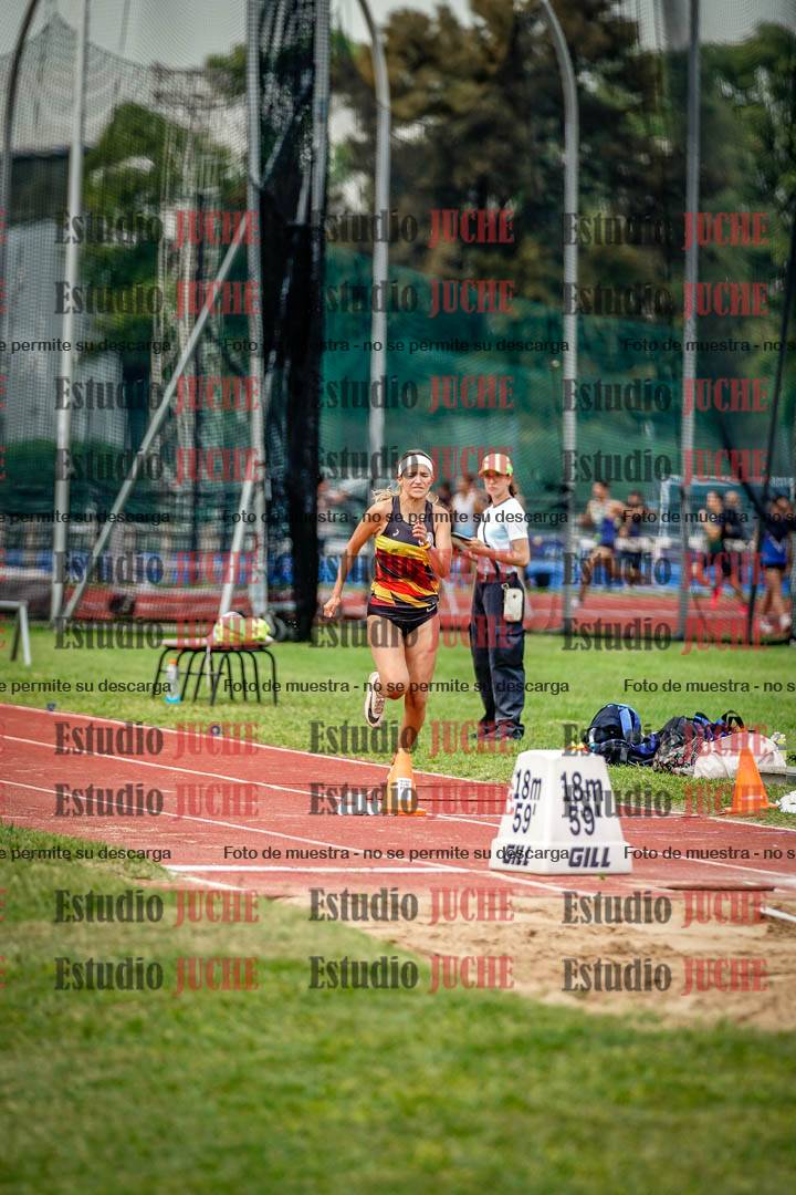 Fotos del salto triple de mujeres y varones