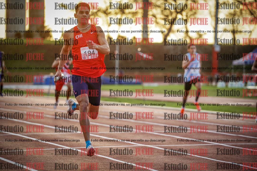 Fotos de los relevos 4x400 m de varones