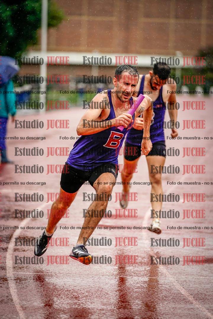 Fotos de las postas 4x400 m de varones