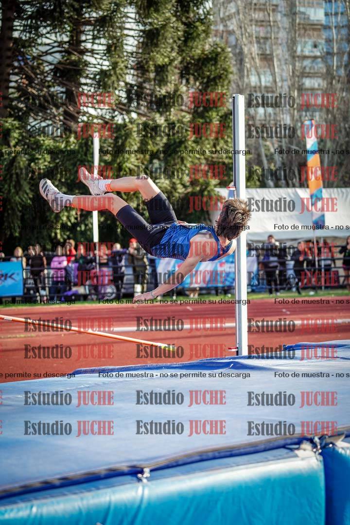 Fotos del salto en alto de varones